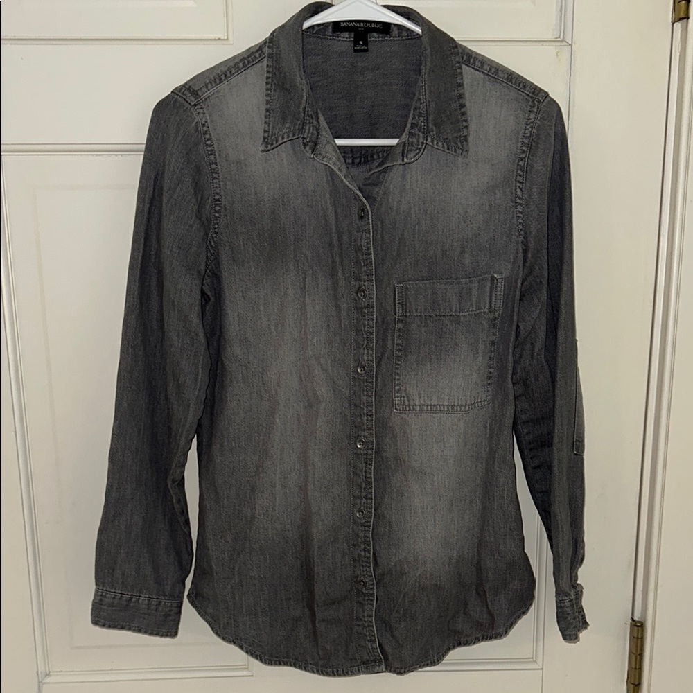Banana Republic Factory Gray Button Down Shirt